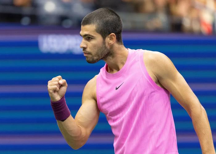 知情人士否认阿卡和名模交往！阿卡：网球选手找另一半太难了