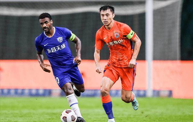 半岛·BOB官方网站-山东11年后再夺半程冠军 争冠赛区之争水落石出