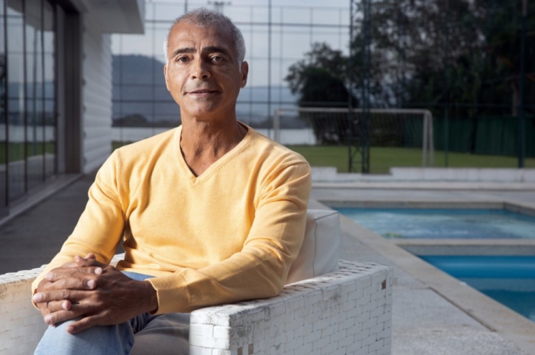 半岛·体育中国官方网-罗马里奥：夜生活是我生命的一部分，从技术上看巴西足球江河日下